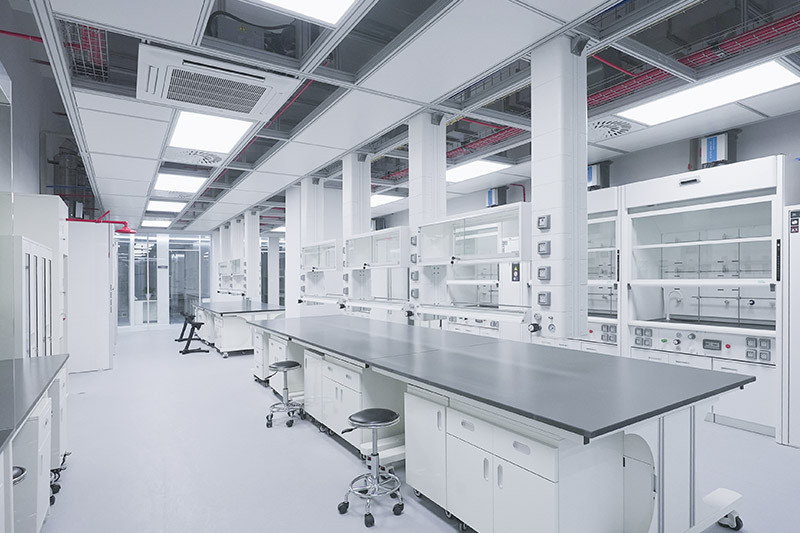 铁东实验室革新：安全与科技的现代融合